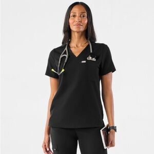 FIGS Catarina One-Pocket Scrub Top - Black